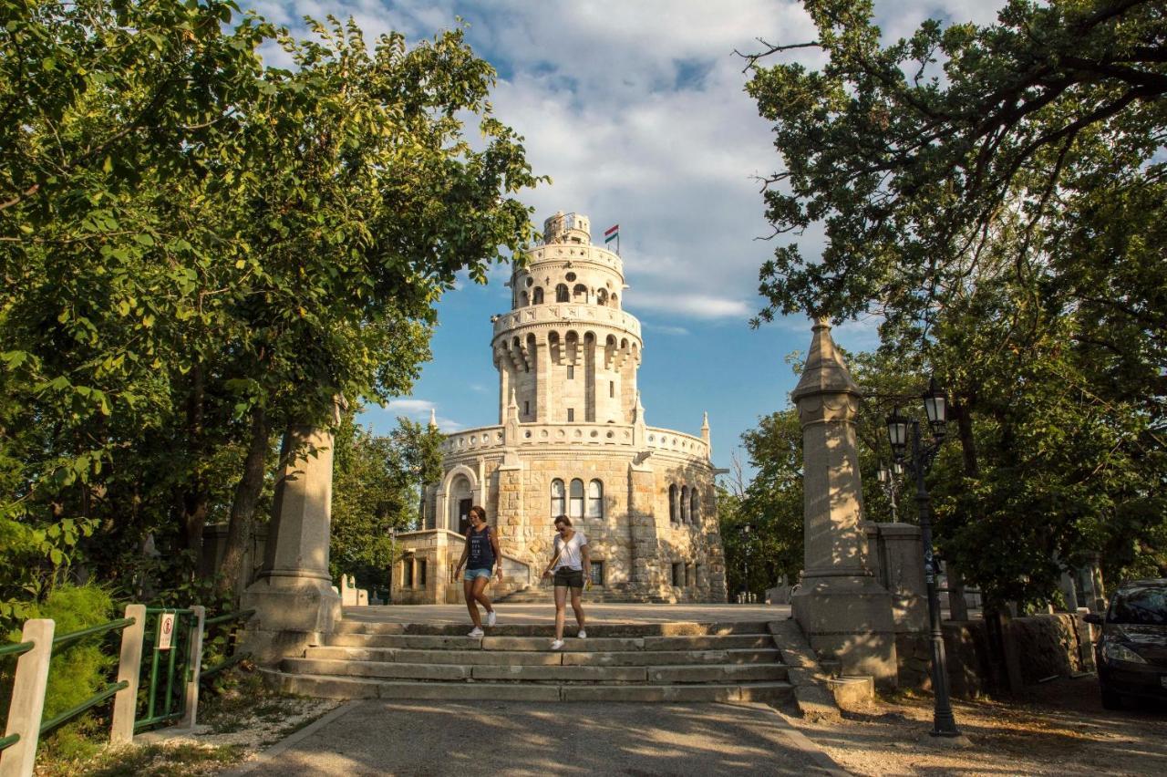 Panoramic Comfort In The Luxurious Green District! Budapeste Exterior foto